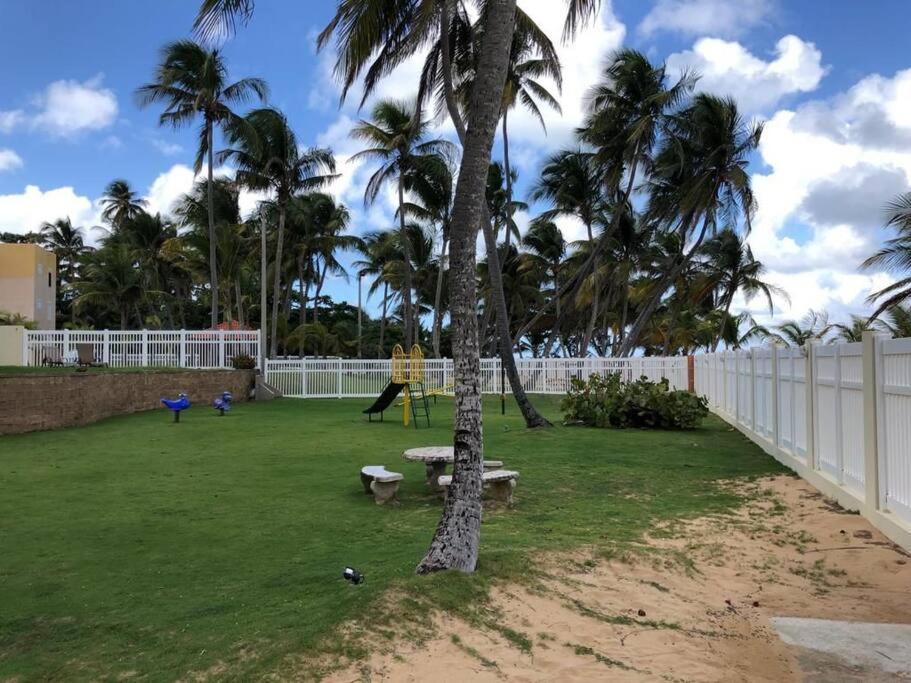 1St Level Unit Steps To Beach- Cold Air Conditioner At Poza Del Mar Luquillo Eksteriør billede